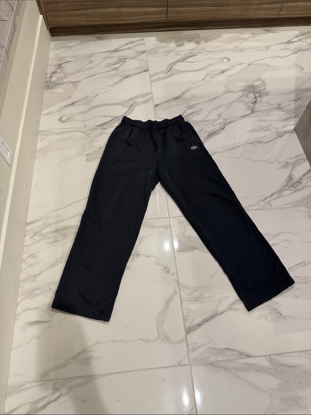 ALO Yoga Accolade Wide-Leg Sweatpants